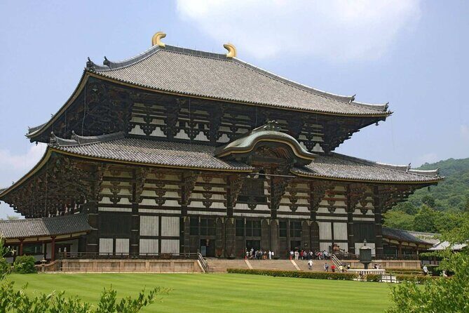 Arashiyama, Yasaka Shrine, Hanamikoji Todaiji Day Tour From Osaka - Authentic Cultural Touches and Photo Opportunities