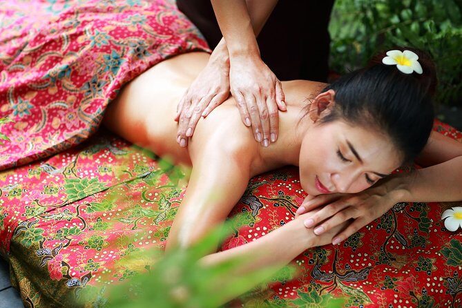 Aromatherpy Oil Massage at award winning Fah Lanna Spa - Old City Branch - The Practical Details