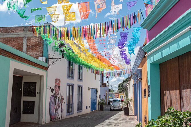 Art walk & Cacao delight - Detailed Breakdown of the Tour