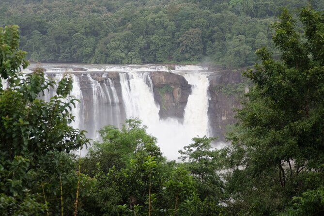 Athirapally Waterfalls from Cochin - The Vehicle and Comfort Level