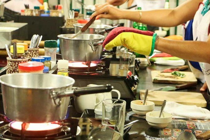 Baan Hongnual: Authentic Thai Cooking & Market Experience - Who Should Book This Tour?