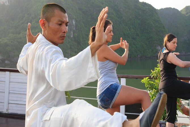 Bai Tu Long boutique & budget cruise 2D: Kayaking, swimming at pristine palaces - A Detailed Look at the Bai Tu Long Boutique & Budget Cruise