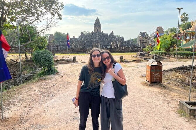 Bakong Temples Group & Floating Village - A Deep Dive into the Experience