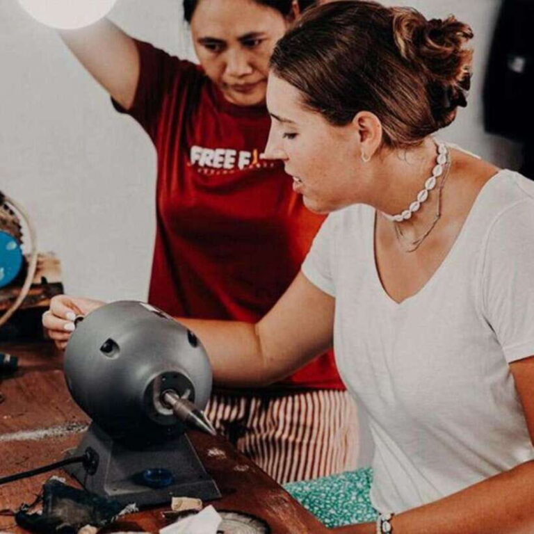 Bali Canggu : Jewelry Silver Class with 7 Gram of Silver - Who Will Love This Experience?