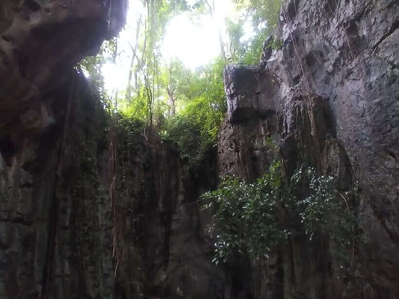 Bamboo train. Phnom Sampove cave. Bat cave and Banan Temple - Why This Tour Works