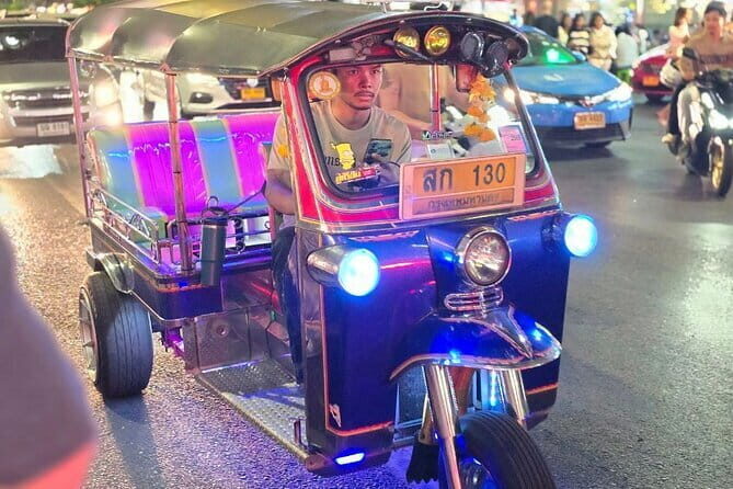 Bangkok: A 4 Hours Tuk Tuk Sightseeing Tour At Iconic Landmarks - Practical Details and What to Expect