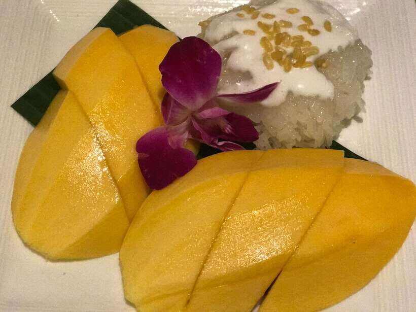 Bangkok: CHOB Day Walking Tour (Talking + Walking + Eating) - Who Should Consider This Tour?