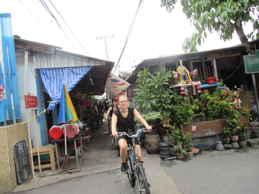 Bangkok Full-Day Bike Tour with Boat Transfer and Lunch - The Market and Local Communities