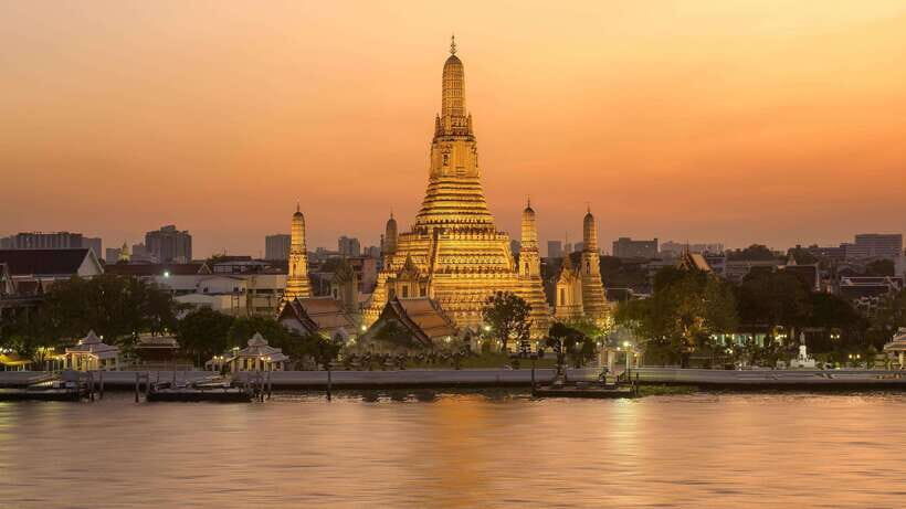 Bangkok: Grand Palace, Wat Pho, and Wat Arun Guided Tour - Practical Details and What to Expect