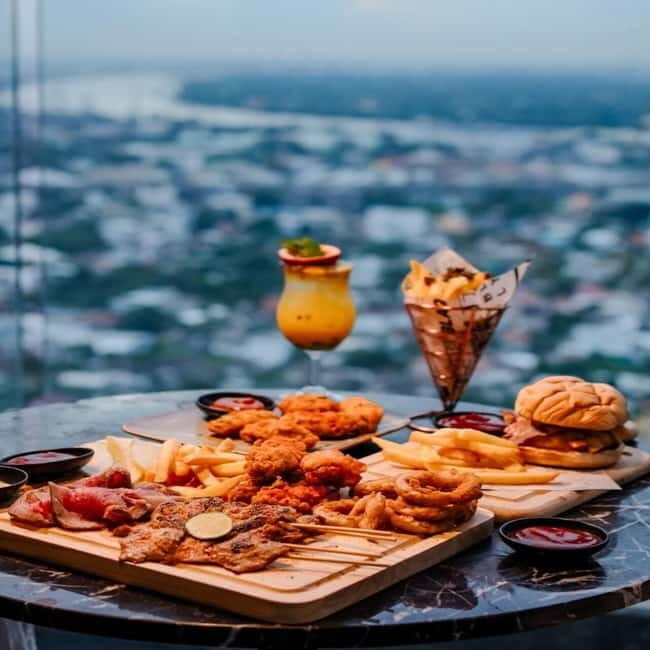 Bangkok: Gravity 87 Rooftop Lounge At Ramada Bangkok - A Closer Look at Gravity 87 Rooftop Lounge