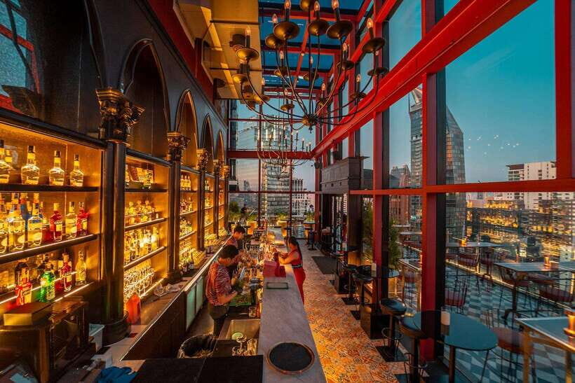 Bangkok: Mojjo Rooftop Lounge & Bar Food & Beverage Package