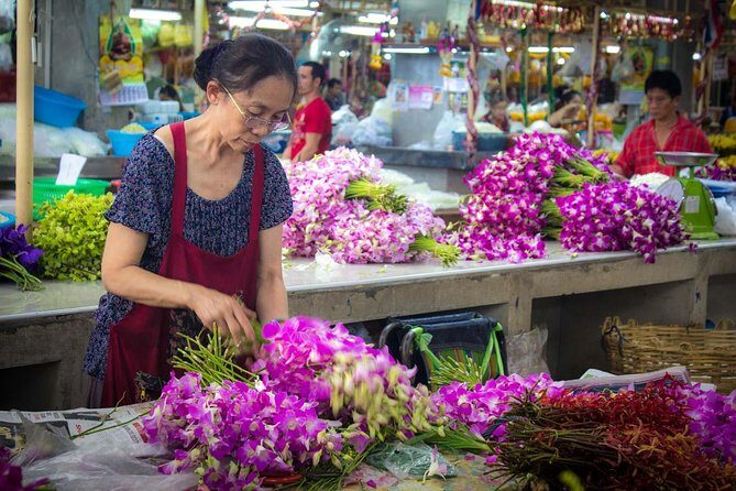 Bangkok Night Lights: Temple & City Tour by Tuk Tuk (SHA Plus) - Why This Tour Works for Travelers