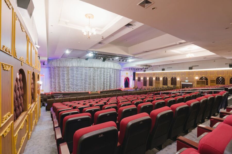 Bangkok: Skip-the-Line Golden Dome Cabaret Show Tickets - A Closer Look at the Golden Dome Cabaret Show Experience