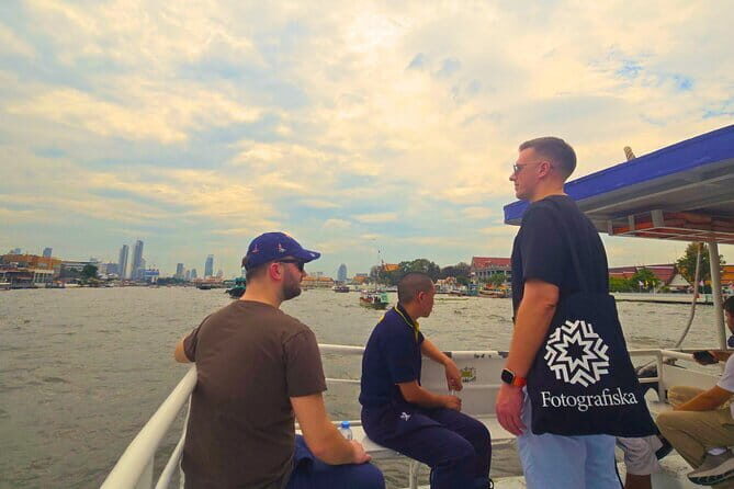 Bangkok's Best: City Highlights & Floating Market Private Tour - Who Will Love This Tour?