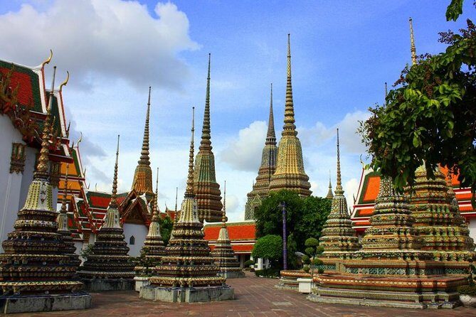 Bangkoks Inspiring Buddhist temples - A Deep Dive into the Temple Tour Experience
