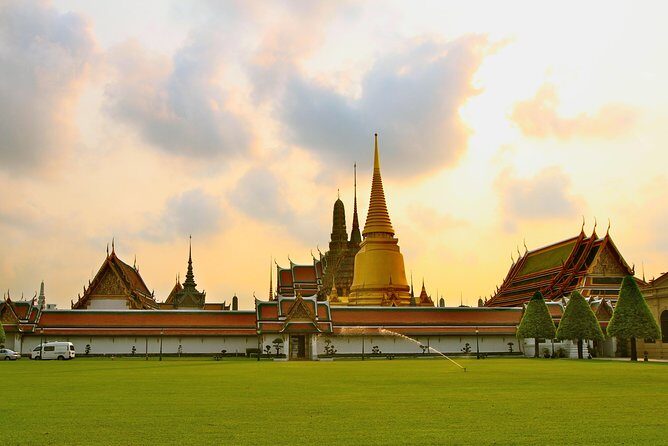 Bangkoks Royal Realms of the Chakri Dynasty - Grand Palace - Practical Tips for the Tour