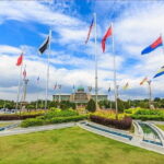 Batu Caves And Putrajaya Cruise Excursion Tour From Port Klang - Exploring Batu Caves: A Must-Visit Landmark