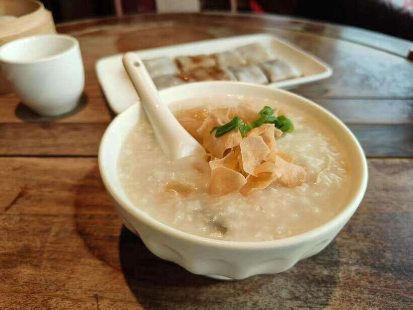 Beijing: Dim Sum Breakfast & Hutong History Tour - Practical Details and Tips