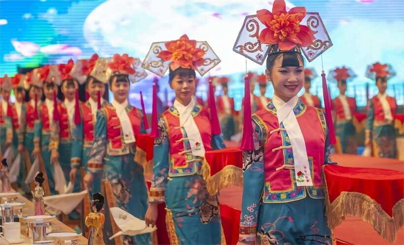 Beijing: Imperial Cuisine Experience & Cultural Performance - Authenticity and Educational Value