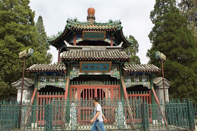 Beijing Private Religious Tour: White Cloud Temple, Lama Temple, Niujie Mosque - The Practicalities and Experience