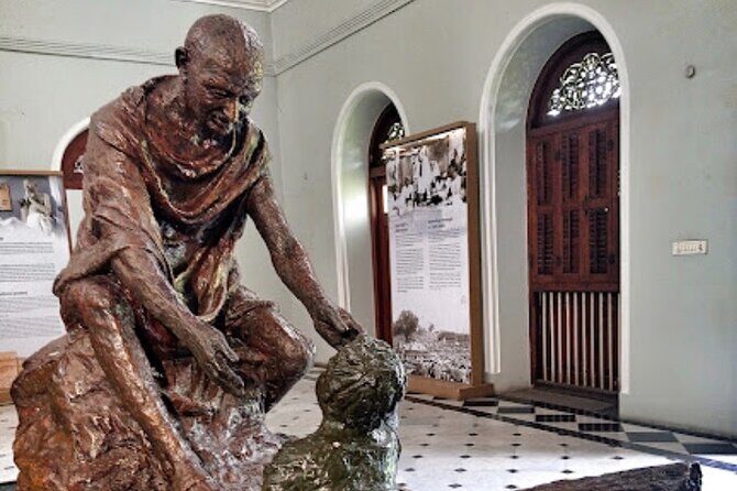 Best of Pune Private City Tour with Lunch and Transport. - Who Will Appreciate This Tour Most?