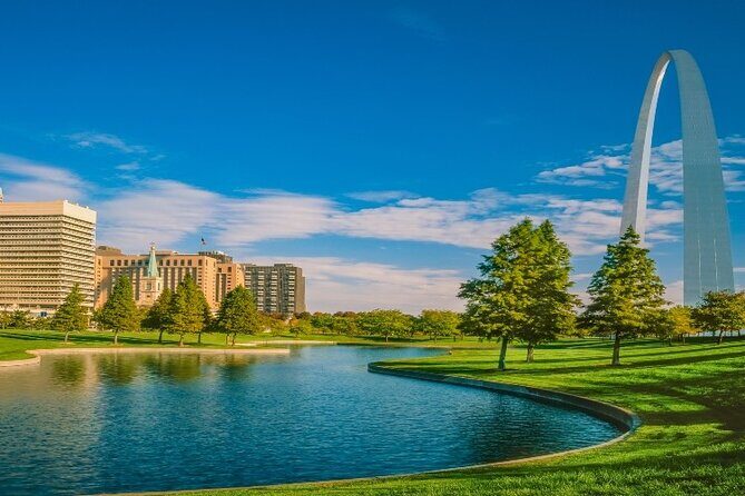 Best of St. Louis Small Group Tour w/St Louis Arch & River Cruise - Authentic Perspectives from Travelers