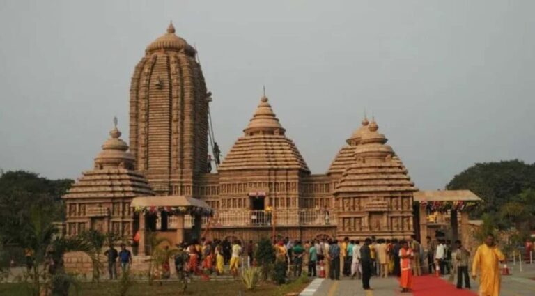 Bhubaneswar: Temples and Puri Private Day Tour - A Practical Guide to the Bhubaneswar: Temples and Puri Tour