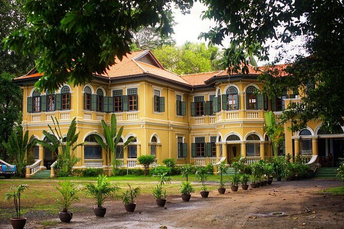 Blue Elephant Thai Cooking Class with Additional Dessert in Phuket - In-Depth Look at the Phuket Blue Elephant Cooking Experience