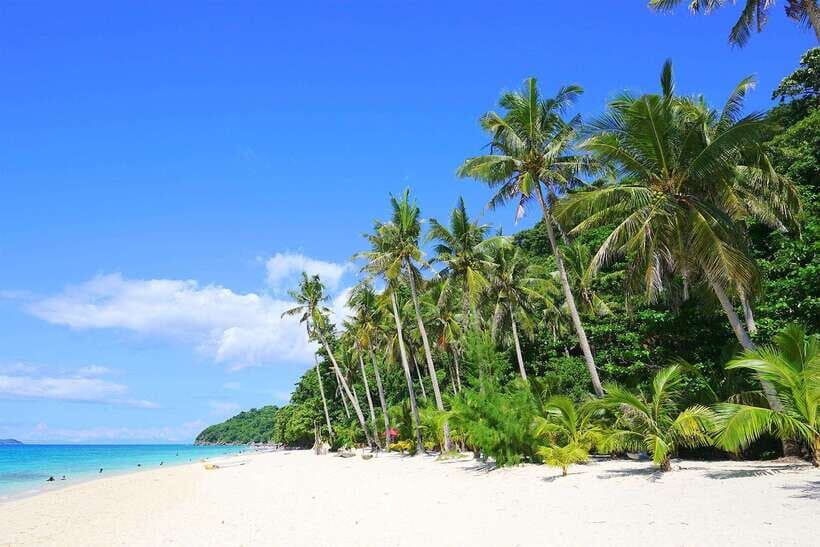 Boracay: Island Hopping Boat Tour with Crystal Cove Entry - Who Will Love This Tour?