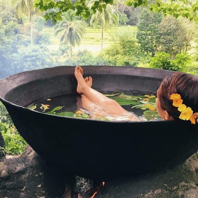 Boracay: Island Hopping with Hot Kawa Bath - An In-Depth Look at This Boracay Tour