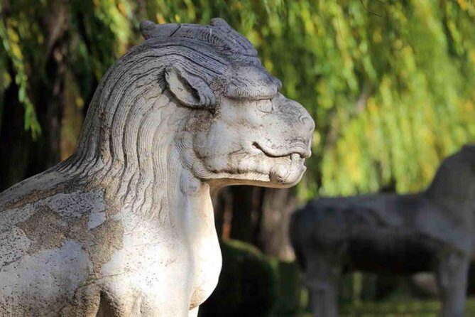 Boutique Tour: Juyongguan, Sacred Way and Dingling of Ming Tombs - Practical Considerations