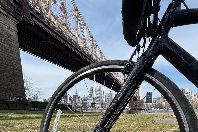 BQE Bike Tour, Brooklyn Queens Experience - What’s Included & What to Keep in Mind