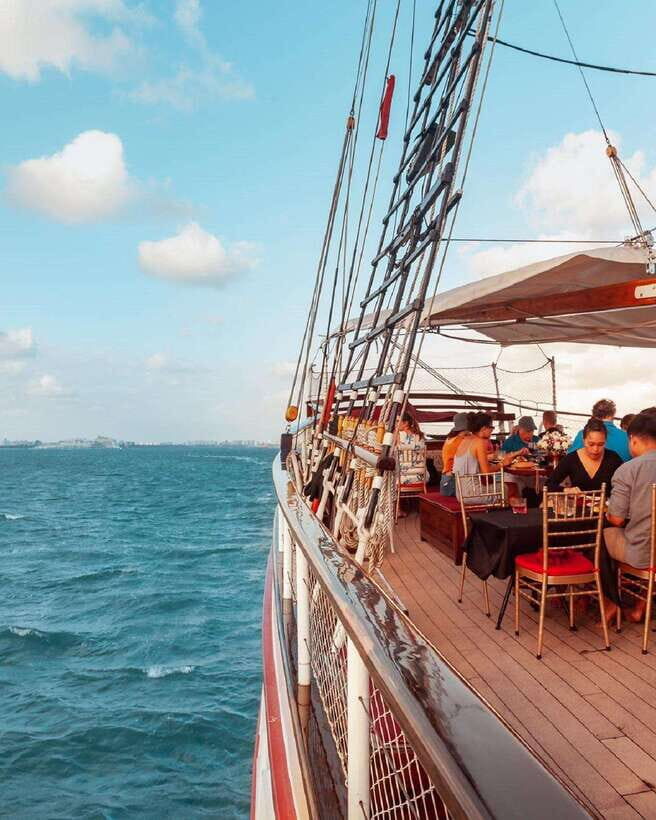 Breakfast Cruise onboard a Tall Ship Royal Albatross - The Experience in Detail