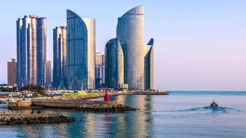 Busan: Jagalchi Market & Gamcheon village Walking Tour - Exploring Busan: A Deep Dive into the Walking Tour