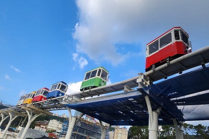 Busan private tour - Stop 4: Dongbaekseom