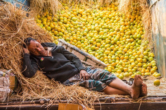 Calcutta Contrast Tour