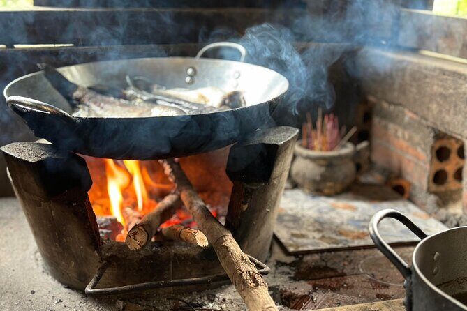 Cambodia Food Tour - Transportation, Group Size, and Timing