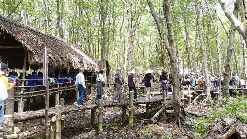 Can Gio Day Tour: Monkeys, Crocodiles, Canoe & Seafood Lunch - Why This Tour Offers Great Value