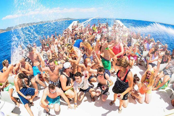 Cancun Adults Only Party Cruise to Isla Mujeres with Open Bar - In-Depth Review