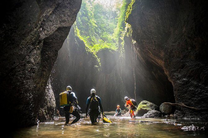 Canyoning Bali, Aling Canyon (Adventure, discovery, nature) - Canyoning Bali, Aling Canyon (Adventure, discovery, nature)