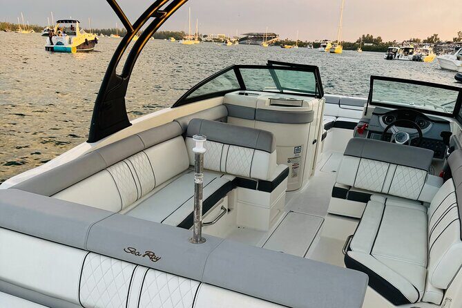 Captained Miami Private Party and Swimming with Champagne!!! - Why Choose This Experience?