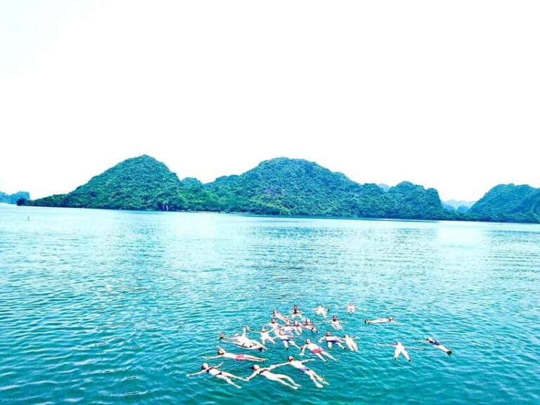 CAT BA :2D1N Lan Ha bay-Ha Long bay with Plankton Excursion - An Authentic Vietnamese Meal & Village Cycling