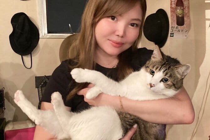 Cat Cafe & Bar Private Tour in Yanaka & Yushima - What’s Included and What’s Not