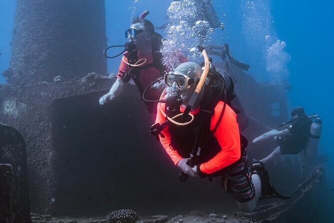 Certified Divers: Best 2-Tank Wrecks & Reef Boat Dive All Inclusive From Waikiki - FAQs