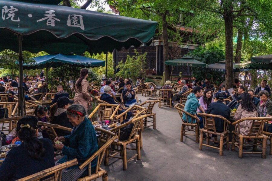 Chengdu: Illuminated Night Tour with Sichuan Opera or Hotpot - A Deeper Look at the Chengdu Night Tour Experience