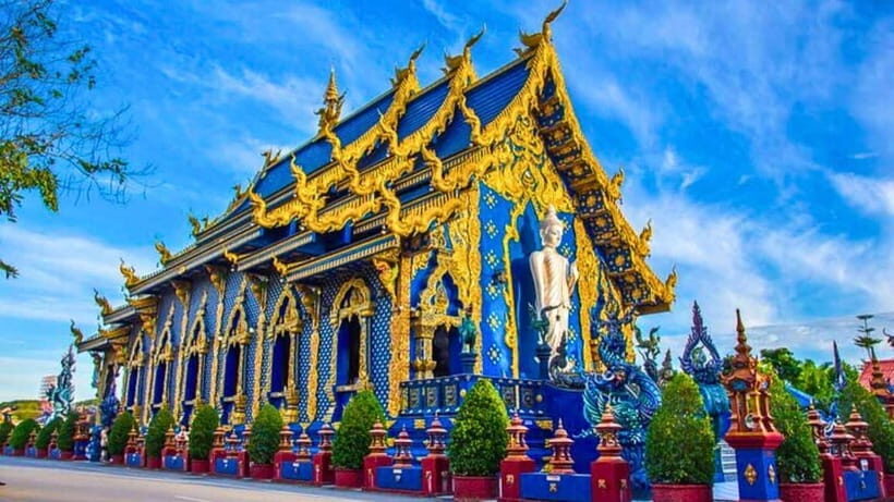 Chiang Mai: Chiang Rai Temples, Golden Triangle & Boat Tour - What the Tour Includes and What to Consider