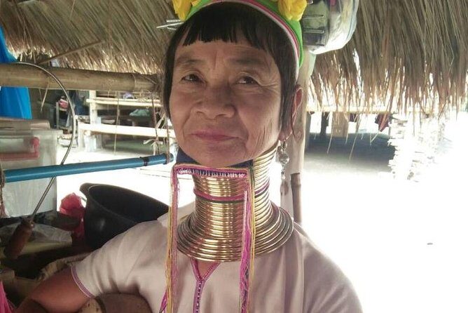 Chiang Mai-Chiang Rai:White-Black-Blue Temple-Golden Triangle-Keren-Boat Trip - What’s the Value?