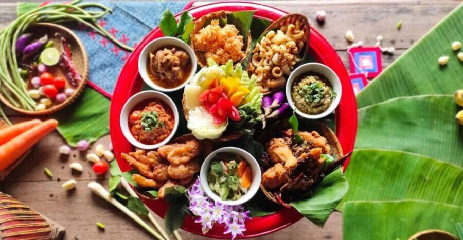 Chiang Mai: Khantoke Dinner with Traditional Performance - The Sum Up