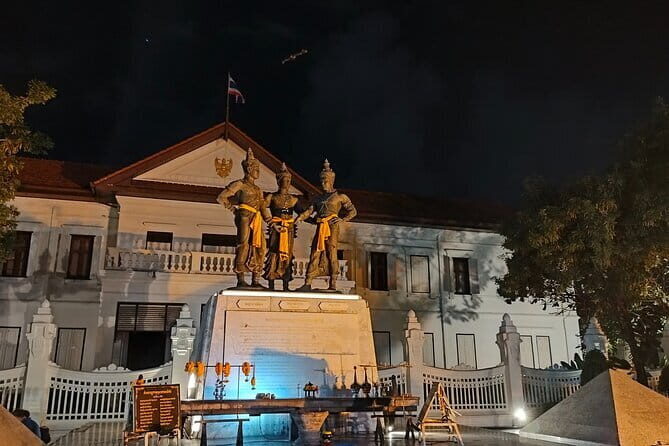 Chiang Mai Old City & Temples 3 hour Twilight Walking Tour - Practical Considerations