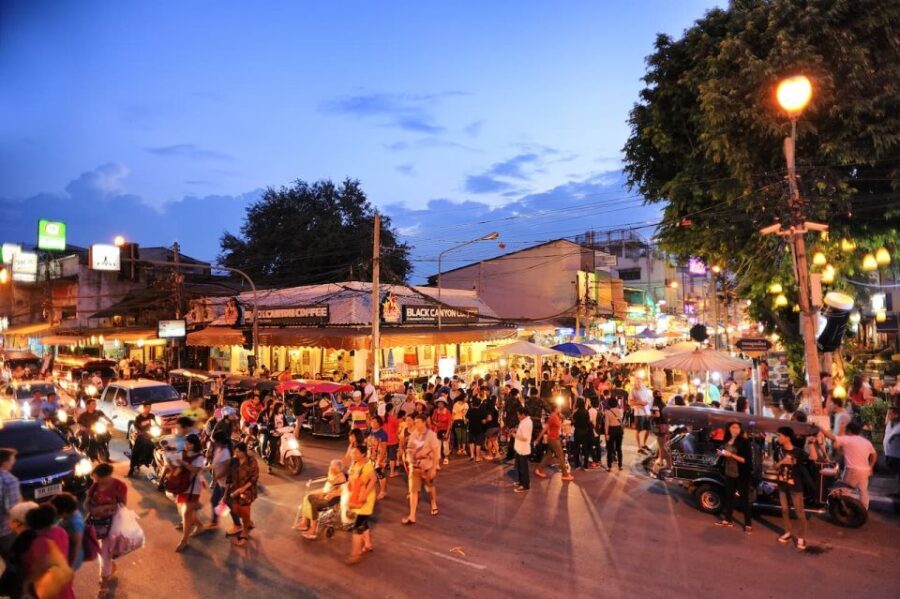 Chiang Mai Street Food Adventure with Locals - Who Will Love This Experience?